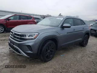 2022 Volkswagen Atlas SE with VIN 1V2KC2CA1NC214676, listed as a Copart auction lot 82168474 with 32,264 mi miles and Salvage title. Bid and sale history available at DreamBid. Image 1.