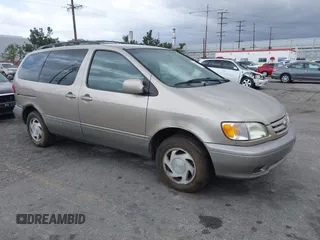 2003 Toyota Sienna LE with VIN 4T3ZF13C03U534780, listed as a IAAI auction lot 41886108 with 191,791 mi miles. Bid and sale history available at carsss.com. Image 1.