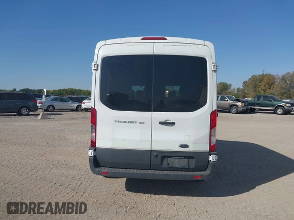 2017 Ford Transit Passenger XL z VIN 1FMZK1CM9HKA28283, wystawiony jako IAAI lot #39970695 z przebiegiem 151 916 mil mil oraz . Historia ofert i sprzedaży dostępna na DreamBid. Obrazek 15.