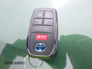 2022 Toyota Sienna XLE with VIN 5TDYSKFC1NS043177, listed as a IAAI auction lot 42495390 with 33,908 mi miles and . Bid and sale history available at DreamBid. Image 11.
