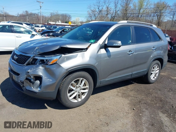 2015 Kia Sorento LX with VIN 5XYKT4A60FG606279, listed as a IAAI auction lot 41972303 with 123,033 mi miles. Bid and sale history available at carsss.com. Image 19.