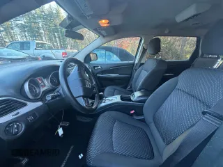 2017 Dodge Journey SXT z VIN 3C4PDDBG5HT578436, wystawiony jako Copart lot #82705154 z przebiegiem 70 111 mil mil oraz Czysty tytuł • Clean title. Historia ofert i sprzedaży dostępna na DreamBid. Obrazek 5.