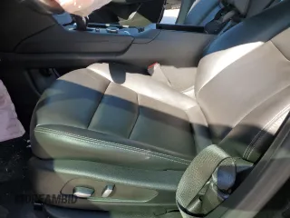 2022 Cadillac XT5 FWD Luxury with VIN 1GYKNAR45NZ118872, listed as a Copart auction lot 79676544 with 31,467 mi miles and Salvage title. Bid and sale history available at DreamBid. Image 7.