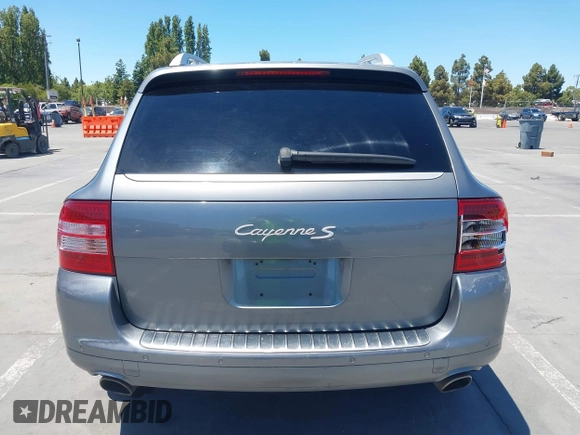 2005 Porsche Cayenne S с VIN WP1AB29PX5LA62410, выставлен на аукционе IAAI как лот 42692213 с пробегом 145 134 миль миль и . История ставок и продаж доступна на DreamBid. Изображение 16.