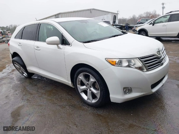 2009 Toyota Venza with VIN 4T3BK11A69U002117, listed as a IAAI auction lot 41775524 with 218,477 mi miles. Bid and sale history available at carsss.com. Image 1.
