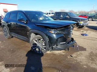2024 Mazda CX-50 S Premium Plus z VIN 7MMVABEMXRN165970, wystawiony jako IAAI lot #38643234 z przebiegiem 2 510 mil mil oraz . Historia ofert i sprzedaży dostępna na DreamBid. Obrazek 1.