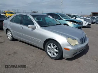 2003 Mercedes-Benz C 320 с VIN WDBRF64J03F376239, выставлен на аукционе IAAI как лот 41571617 с пробегом 138 303 миль миль и . История ставок и продаж доступна на DreamBid. Изображение 1.
