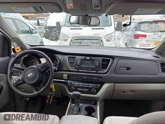 2018 Kia Sedona L with VIN KNDMA5C12J6403394, listed as a Copart auction lot 47021955 with 185,060 mi miles and Clean Title. Bid and sale history available at carsss.com. Image 7.