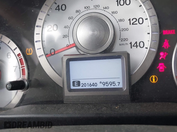 2011 Honda Pilot Touring with VIN 5FNYF4H92BB090056, listed as a IAAI auction lot 42010682 with 201,640 mi miles. Bid and sale history available at carsss.com. Image 15.