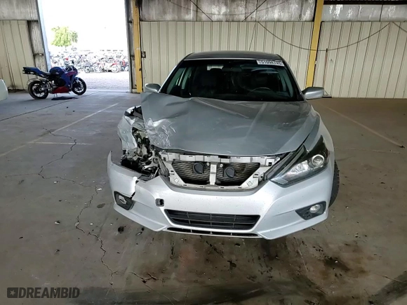 2017 Nissan Altima 2.5 SR with VIN 1N4AL3AP6HN331419, listed as a Copart auction lot 51098745 with 92,332 mi miles and Salvage Title. Bid and sale history available at carsss.com. Image 10.