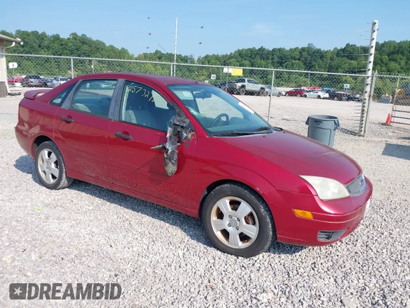 2005 Ford Focus S with VIN 1FAFP34N65W272608, listed as a IAAI auction lot 42573272 with 132,102 mi miles and . Bid and sale history available at DreamBid. Image 1.