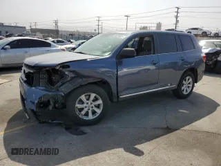 2013 Toyota Highlander z VIN 5TDZK3EH8DS137918, wystawiony jako Copart lot #60239825 z przebiegiem 136 834 mil mil oraz Szkoda całkowita • Salvage title. Historia ofert i sprzedaży dostępna na DreamBid. Obrazek 1.