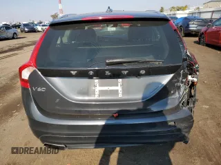 2016 Volvo V60 T5 Drive-E Premier with VIN YV140MEK7G1306212, listed as a Copart auction lot 70646442 with 108,732 mi miles. Bid and sale history available at carsss.com. Image 6.
