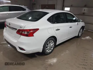 2019 Nissan Sentra S z VIN 3N1AB7APXKY240431, wystawiony jako IAAI lot #41722182 z przebiegiem 81 450 mil mil oraz . Historia ofert i sprzedaży dostępna na DreamBid. Obrazek 4.