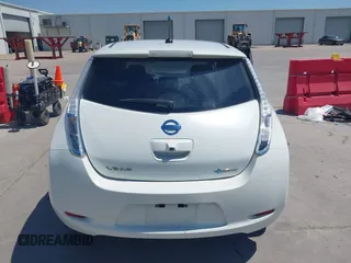 2013 Nissan LEAF SL z VIN 1N4AZ0CP8DC413085, wystawiony jako IAAI lot #42029432 z przebiegiem 62 076 mil mil oraz . Historia ofert i sprzedaży dostępna na DreamBid. Obrazek 16.