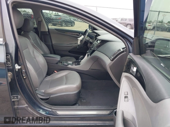 2012 Hyundai Sonata SE z VIN 5NPEC4AC7CH341786, wystawiony jako IAAI lot #41890326 z przebiegiem 114 678 mil mil oraz . Historia ofert i sprzedaży dostępna na DreamBid. Obrazek 5.