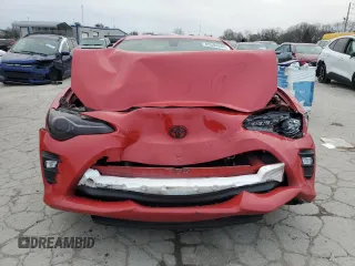 2020 Toyota 86 GT with VIN JF1ZNAE18L8752007, listed as a Copart auction lot 85584844 with 84,127 mi miles and Salvage Title. Bid and sale history available at carsss.com. Image 5.