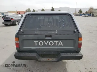 1993 Toyota Pickup z VIN 4TARN81AXPZ093111, wystawiony jako Copart lot #50526505 z przebiegiem 163 893 mil mil oraz Szkoda całkowita • Salvage title. Historia ofert i sprzedaży dostępna na DreamBid. Obrazek 6.