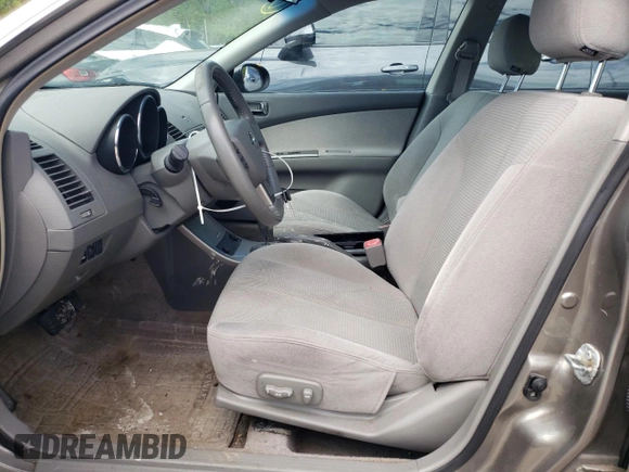 2005 Nissan Altima SL z VIN 1N4AL11D85N400651, wystawiony jako Copart lot #56985505 z przebiegiem 95 036 mil mil oraz Czysty tytuł • Clean title. Historia ofert i sprzedaży dostępna na DreamBid. Obrazek 7.