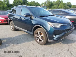 2018 Toyota RAV4 XLE z VIN 2T3WFREV5JW417144, wystawiony jako IAAI lot #42685701 z przebiegiem 110 954 mil mil oraz . Historia ofert i sprzedaży dostępna na DreamBid. Obrazek 1.
