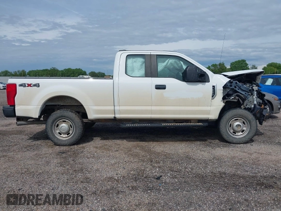 2020 Ford F-250 XL с VIN 1FT7X2B66LED41286, выставлен на аукционе IAAI как лот 42108623 с пробегом Не указан миль и . История ставок и продаж доступна на DreamBid. Изображение 14.