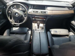 2013 BMW 7 Series 750Li with VIN WBAYE8C55DD133309, listed as a Copart auction lot 60656455 with 182,562 mi miles and Salvage title. Bid and sale history available at DreamBid. Image 8.