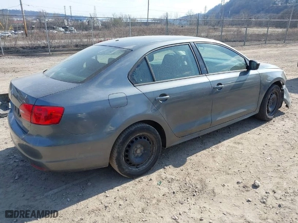 2014 Volkswagen Jetta Sedan S with VIN 3VW2K7AJ6EM257149, listed as a IAAI auction lot 41786491 with 139,555 mi miles. Bid and sale history available at carsss.com. Image 4.