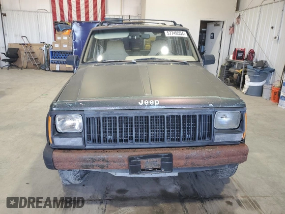 1996 Jeep Cherokee Sport with VIN 1J4FJ68S8TL282160, listed as a Copart auction lot 70670014 with 217,003 mi miles and Clean Title. Bid and sale history available at carsss.com. Image 5.