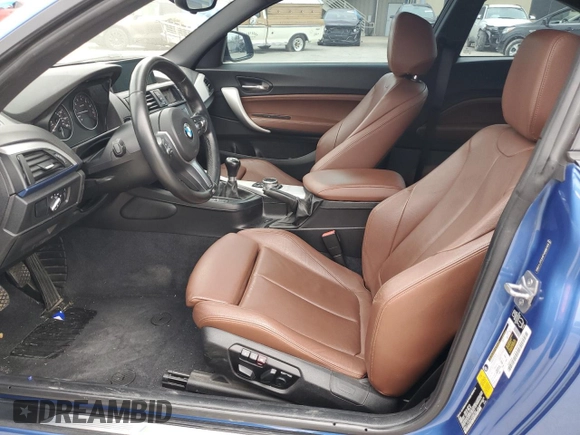 2015 BMW 2 Series M235i z VIN WBA1J7C54FV288793, wystawiony jako Copart lot #42937235 z przebiegiem Nie podano mil oraz Czysty tytuł • Clean title. Historia ofert i sprzedaży dostępna na DreamBid. Obrazek 7.