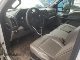 2017 Ford F-550 XL with VIN 1FDUF5GY1HEE85526, listed as a Copart auction lot 72215834 with 90,996 mi miles and Salvage Title. Bid and sale history available at carsss.com. Image 8.