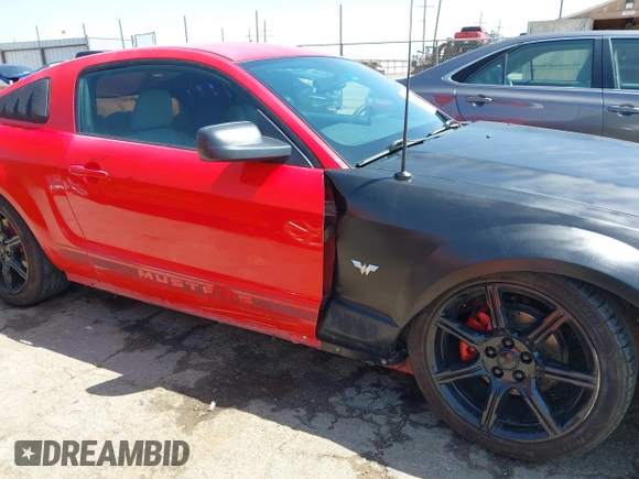 2007 Ford Mustang Deluxe with VIN 1ZVFT80N575345515, listed as a IAAI auction lot 42008753 with 165,871 mi miles and . Bid and sale history available at DreamBid. Image 19.