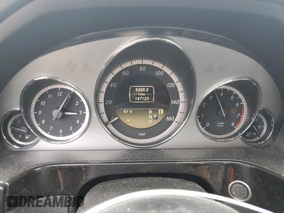 2012 Mercedes-Benz E 350 Luxury with VIN WDDHF5KB7CA548837, listed as a Copart auction lot 60436735 with 147,123 mi miles and Salvage title. Bid and sale history available at DreamBid. Image 9.