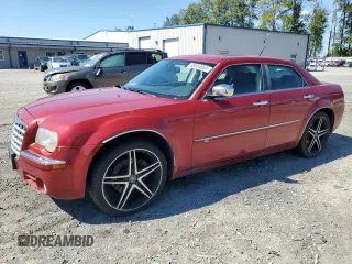 2008 Chrysler 300 C Hemi with VIN 2C3KA63H48H218609, listed as a Copart auction lot 69054664 with 184,118 mi miles and Salvage Title. Bid and sale history available at carsss.com. Image 1.