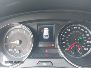 2020 Volkswagen Atlas S z VIN 1V2GC2CAXLC202612, wystawiony jako IAAI lot #42364811 z przebiegiem 73 957 mil mil oraz . Historia ofert i sprzedaży dostępna na DreamBid. Obrazek 7.