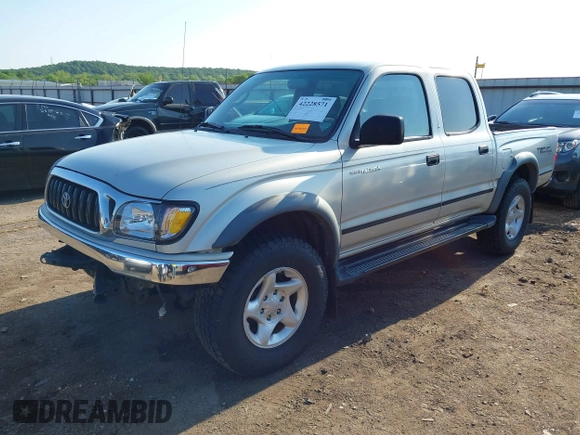 2001 Toyota Tacoma PreRunner z VIN 5TEGN92N41Z768370, wystawiony jako IAAI lot #42228571 z przebiegiem 172 317 mil mil oraz . Historia ofert i sprzedaży dostępna na DreamBid. Obrazek 2.