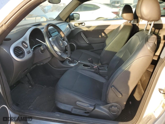 2012 Volkswagen Beetle 2.5L with VIN 3VWJX7ATXCM613081, listed as a Copart auction lot 76062924 with 107,442 mi miles and Clean Title. Bid and sale history available at carsss.com. Image 7.