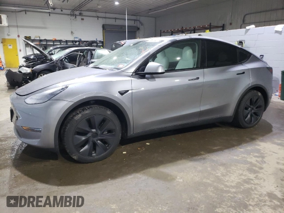 2024 Tesla Model Y Long Range with VIN 7SAYGDEE3RA293367, listed as a Copart auction lot 88109015 with 16,109 mi miles and Salvage Title. Bid and sale history available at DreamBid. Image 1.