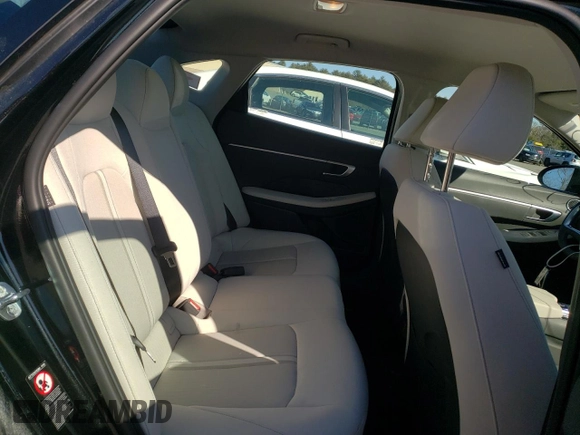 2021 Hyundai Sonata Hybrid SEL with VIN KMHL34JJ1MA034981, listed as a Copart auction lot 38107862 with 8,662 mi miles. Bid and sale history available at carsss.com. Image 6.