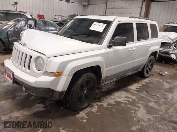 2014 Jeep Patriot Latitude with VIN 1C4NJRFB4ED864114, listed as a IAAI auction lot 41639732 with 103,119 mi miles. Bid and sale history available at carsss.com. Image 17.