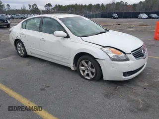 2009 Nissan Altima 2.5 S with VIN 1N4AL21E89N501886, listed as a IAAI auction lot 41597076 with 236,589 mi miles. Bid and sale history available at carsss.com. Image 1.