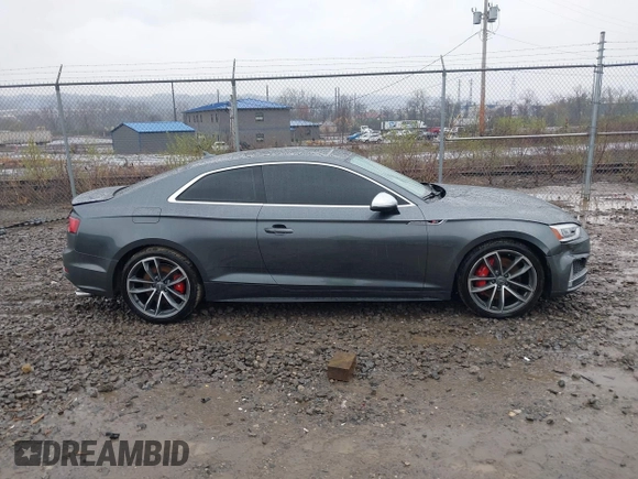2018 Audi S5 Prestige z VIN WAUR4AF54JA040952, wystawiony jako IAAI lot #41999272 z przebiegiem 57 983 mil mil oraz . Historia ofert i sprzedaży dostępna na DreamBid. Obrazek 13.