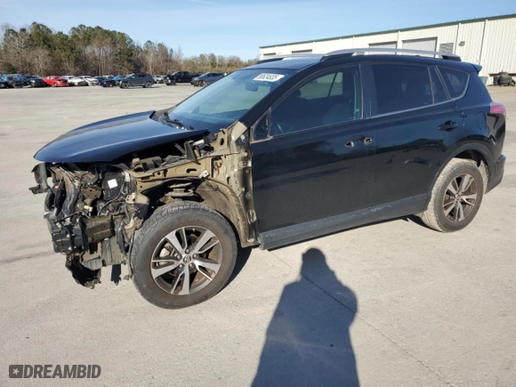 2016 Toyota RAV4 XLE with VIN 2T3WFREV3GW264823, listed as a Copart auction lot 88624835 with 148,142 mi miles and Salvage Title. Bid and sale history available at carsss.com. Image 1.