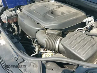 2019 Jeep Grand Cherokee Limited z VIN 1C4RJFBG3KC840521, wystawiony jako IAAI lot #42694173 z przebiegiem 82 215 mil mil oraz . Historia ofert i sprzedaży dostępna na DreamBid. Obrazek 20.