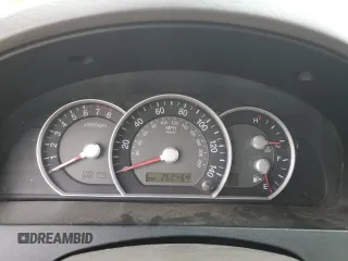 2007 Kia Sorento LX z VIN KNDJC736275723933, wystawiony jako Copart lot #50140505 z przebiegiem 260 464 mil mil oraz Szkoda całkowita • Salvage title. Historia ofert i sprzedaży dostępna na DreamBid. Obrazek 9.