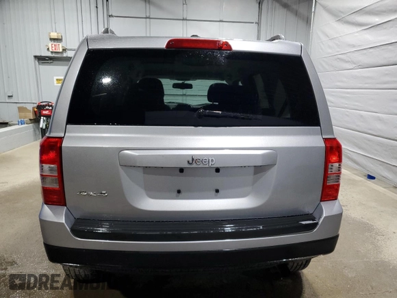 2016 Jeep Patriot Sport with VIN 1C4NJRBB4GD579650, listed as a Copart auction lot 52540445 with 141,912 mi miles and Salvage title. Bid and sale history available at DreamBid. Image 6.