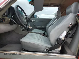 1986 Mercedes-Benz 560 SL with VIN WDBBA48D8GA054377, listed as a Copart auction lot 45391915 with 98,728 mi miles and Salvage Title. Bid and sale history available at DreamBid. Image 7.