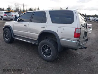 1998 Toyota 4Runner SR5 with VIN JT3HN86R0W0156710, listed as a IAAI auction lot 41645133 with 323,751 mi miles. Bid and sale history available at carsss.com. Image 3.