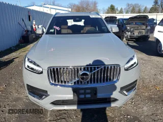 2024 Volvo XC90 Plus Bright Theme с VIN YV4L12PE2R1235477, выставлен на аукционе Copart как лот 82138904 с пробегом 2 047 миль миль и Списание • Salvage title. История ставок и продаж доступна на DreamBid. Изображение 5.