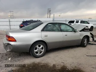 1999 Lexus ES 300 z VIN JT8BF28G3X5063996, wystawiony jako Copart lot #54093095 z przebiegiem 216 576 mil mil oraz Szkoda całkowita • Salvage title. Historia ofert i sprzedaży dostępna na DreamBid. Obrazek 3.