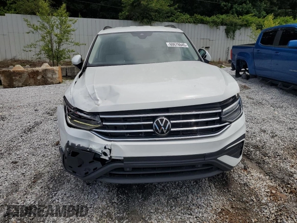 2024 Volkswagen Tiguan S с VIN 3VVRB7AX1RM073069, выставлен на аукционе Copart как лот 60678645 с пробегом 6 583 миль миль и Чистый • Clean title. История ставок и продаж доступна на DreamBid. Изображение 5.